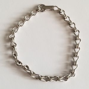 Vintage charm bracelet by Sarah Coventry silver tone metal hook ladder link